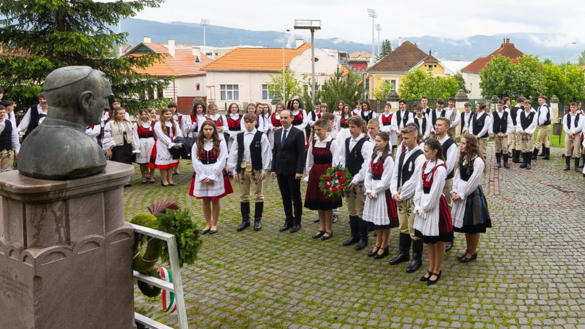 A Márton Áron Főgimnázium végzős évfolyamának ballagása