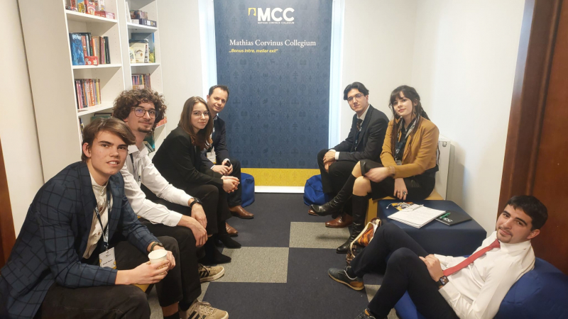 Első díj az MCC Vitázz! középiskolai vitaverseny erdélyi regionális fordulóján