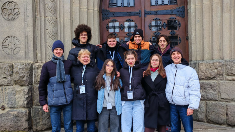 OMMO nyolcadszor és EMMV harmincötödször